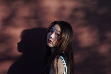 001