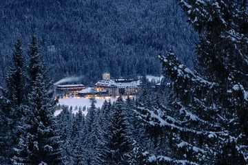 _ANG2587