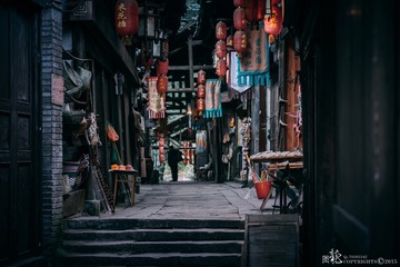 古老的石板路