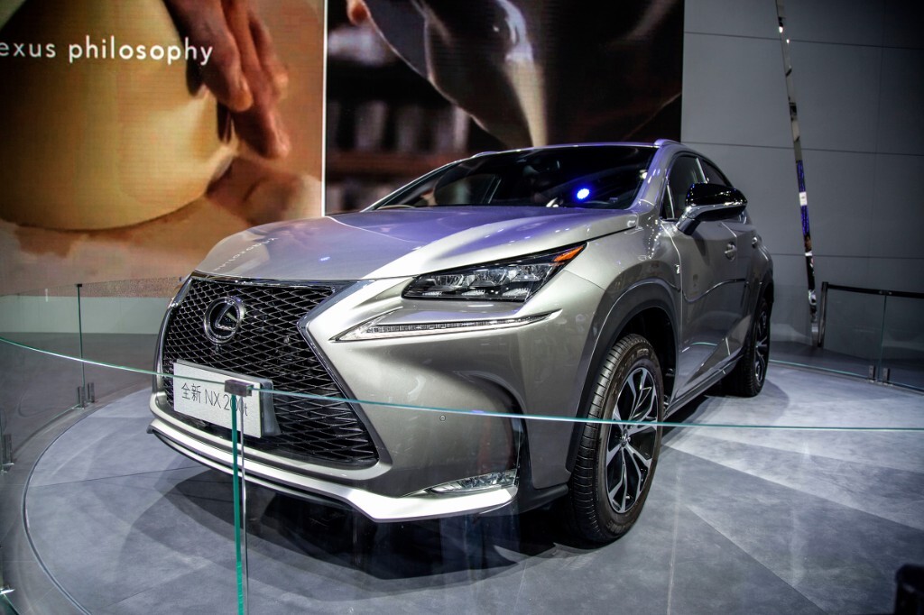 Lexus NX200t Atomic Silver 超音速银  (at 12th Guangzhou International Automobile Exhibition)