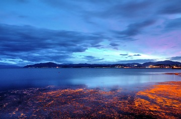 大理洱海凌晨