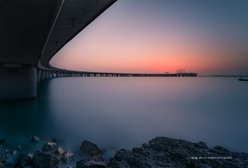 夕阳下的跨海大桥