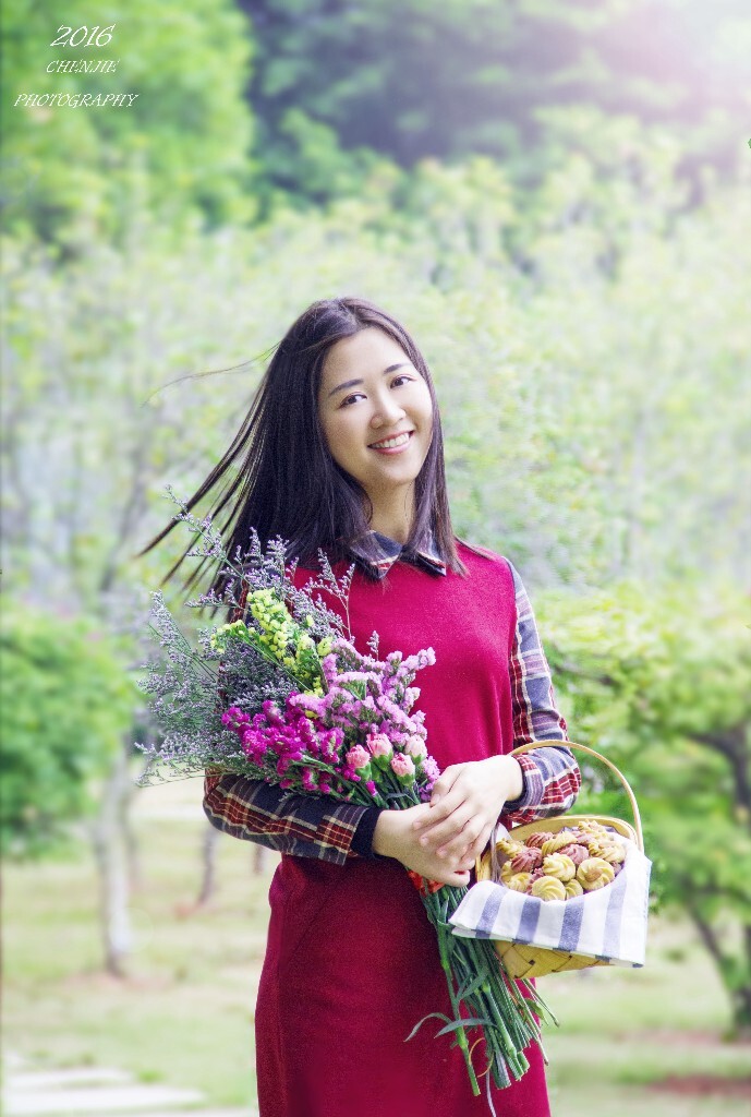 出镜：Vicky琪琪<br />
拍摄：陈桔仔