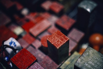 001