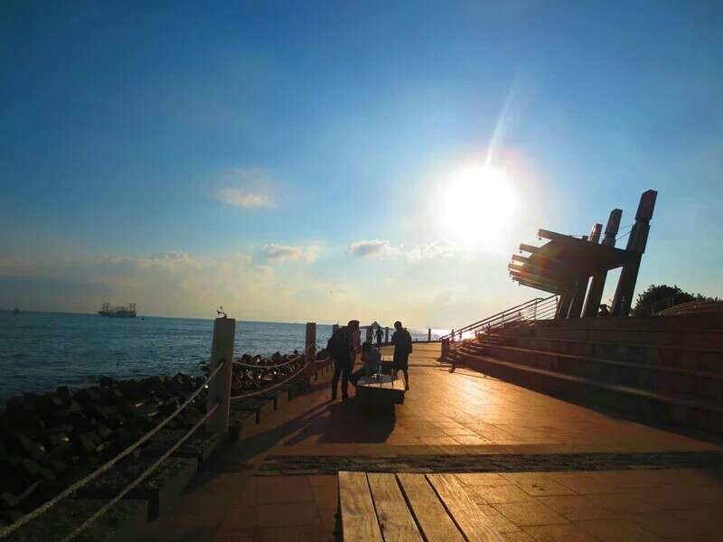 夕阳。
