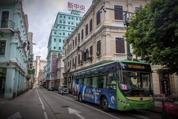 781065