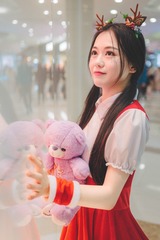 806713