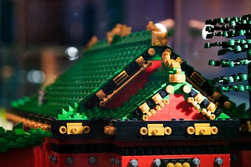 852597
