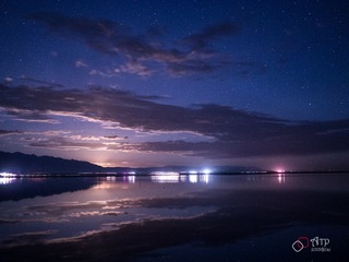 茶卡星空