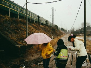 586851