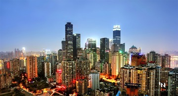 我在冬日的傍晚看灯火辉煌