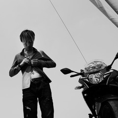 001