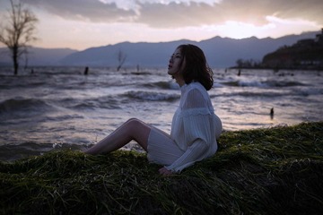 001